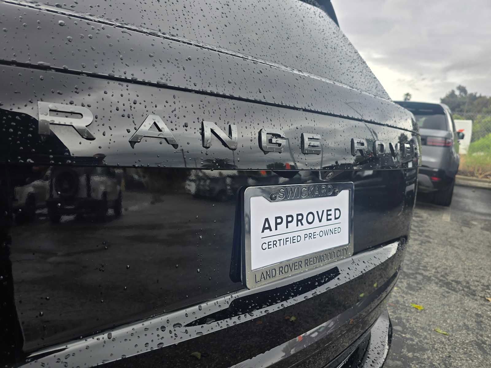 Used 2026 Land Rover Range Rover Long Wheelbase SE image 16