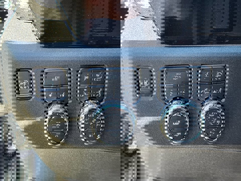 Used 2026 GMC Sierra 1500 SLT w/ SLT Premium Plus Package image 27