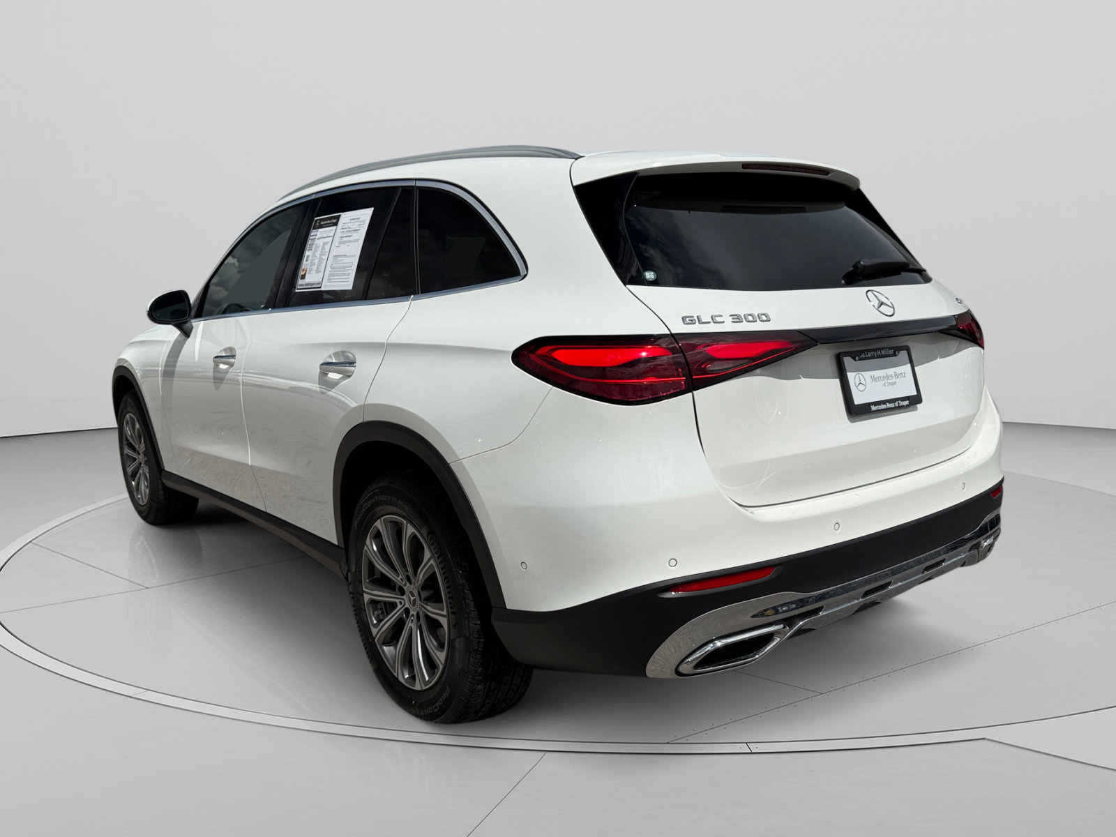 Certified 2026 Mercedes-Benz GLC 300 4MATIC image 3
