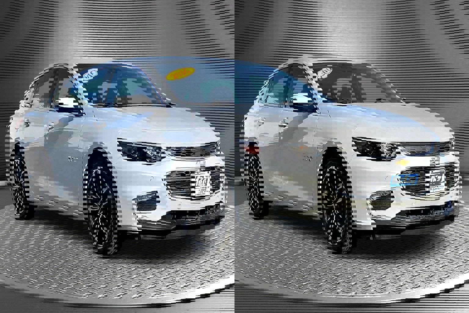 Used 2016 Chevrolet Malibu Premier w/ Driver Confidence Package II image 1