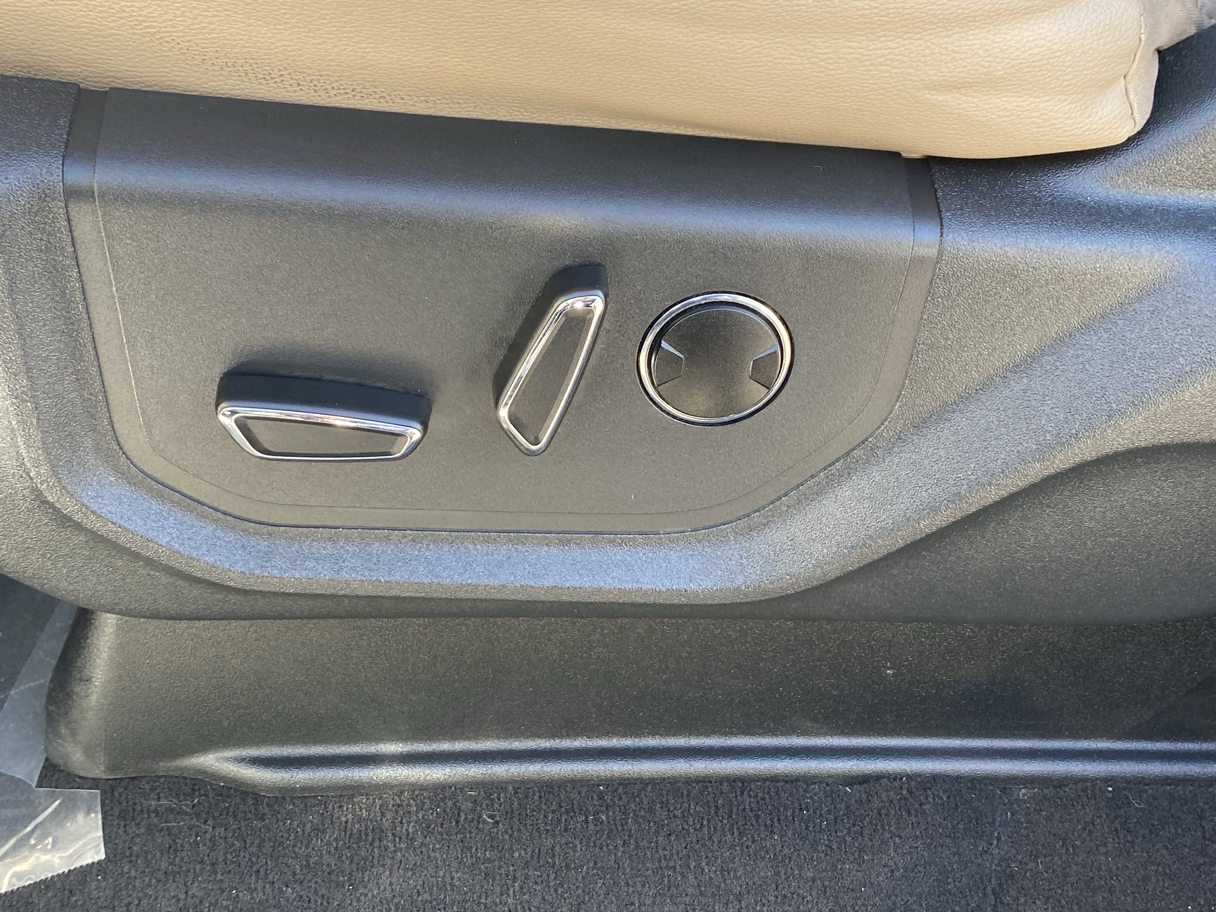 Used 2024 Ford Expedition Max Limited RWD image 19