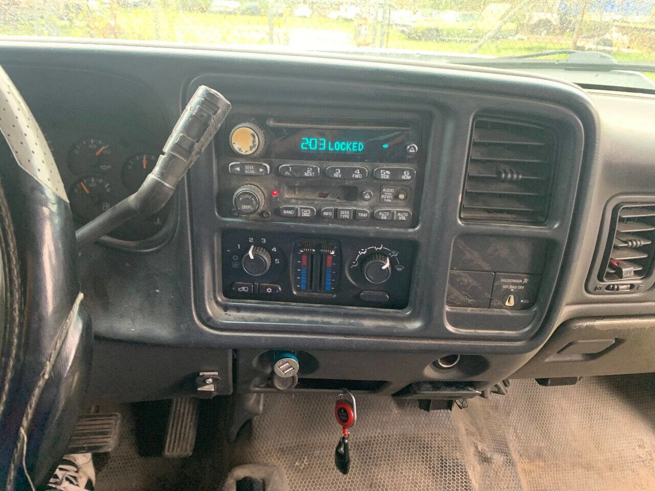 Used 2005 Chevrolet Silverado 2500 W/T AWD/4WD image 14