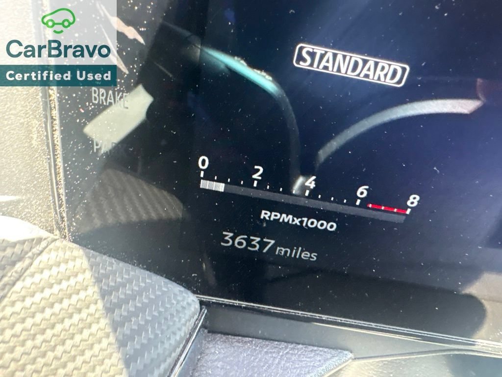 Used 2025 Nissan Kicks SR AWD/4WD image 8