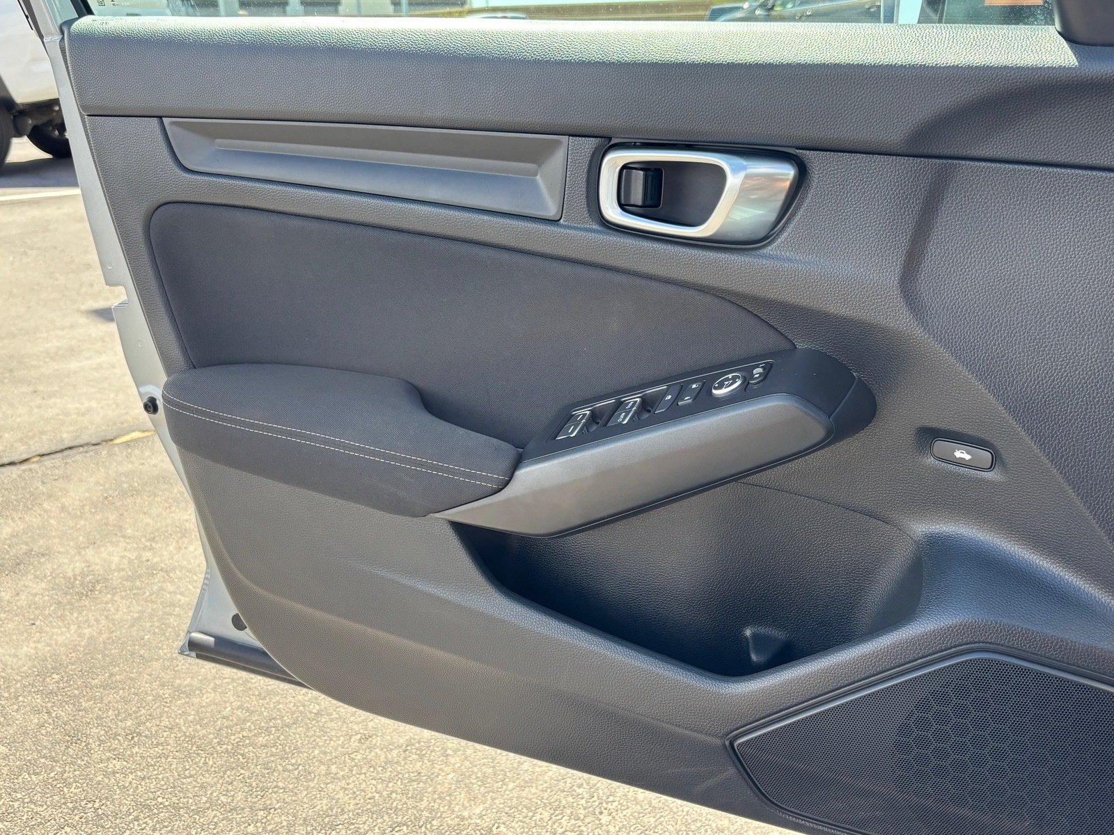 Used 2025 Honda Civic LX image 11