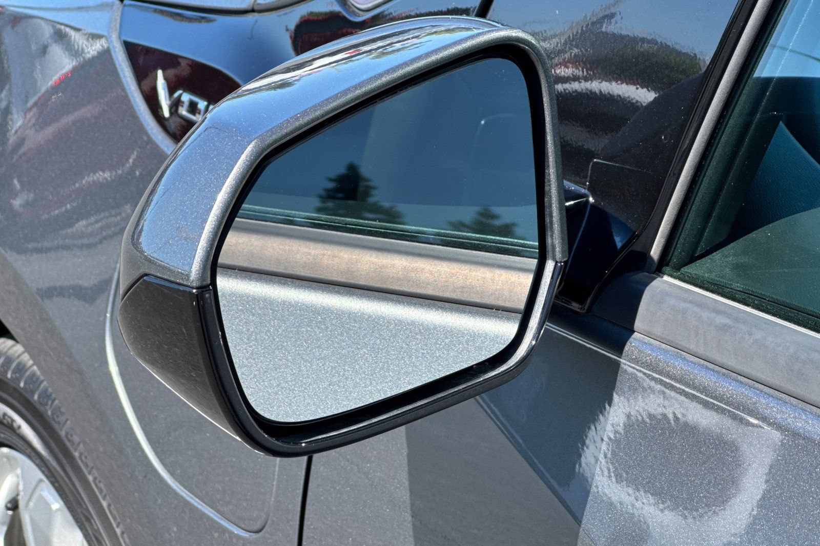 Used 2017 Chevrolet Volt LT FWD image 50