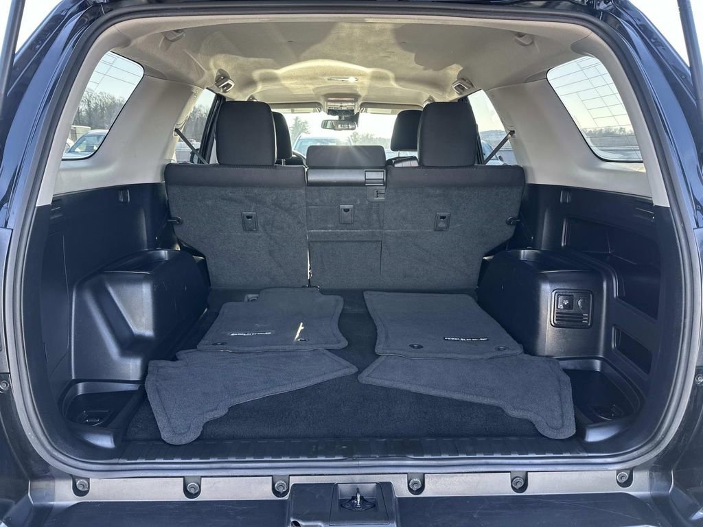 Used 2024 Toyota 4Runner TRD Off-Road image 27