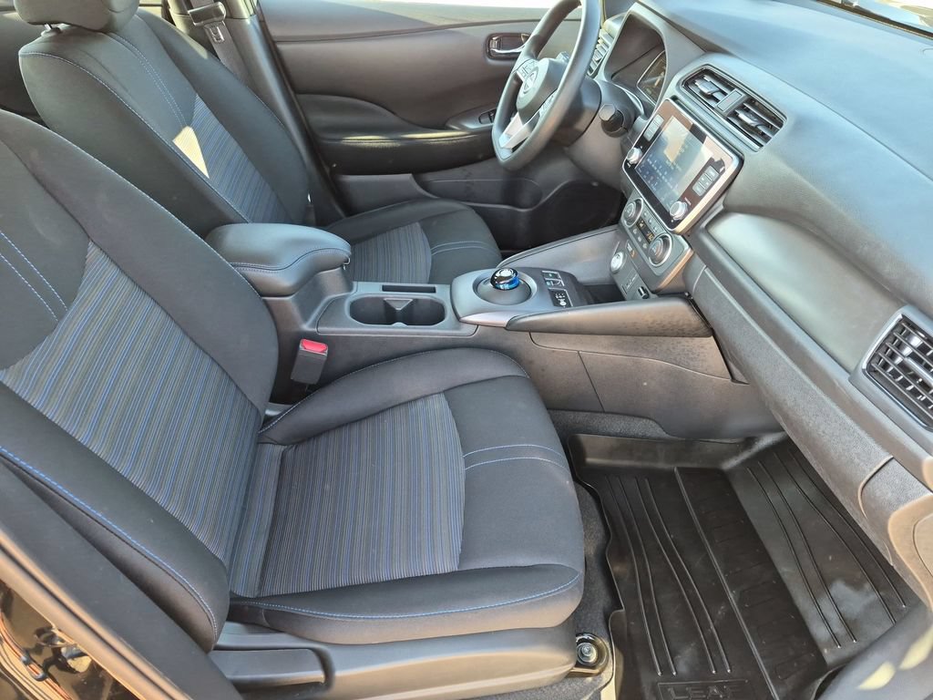 Certified 2025 Nissan Leaf S FWD image 35