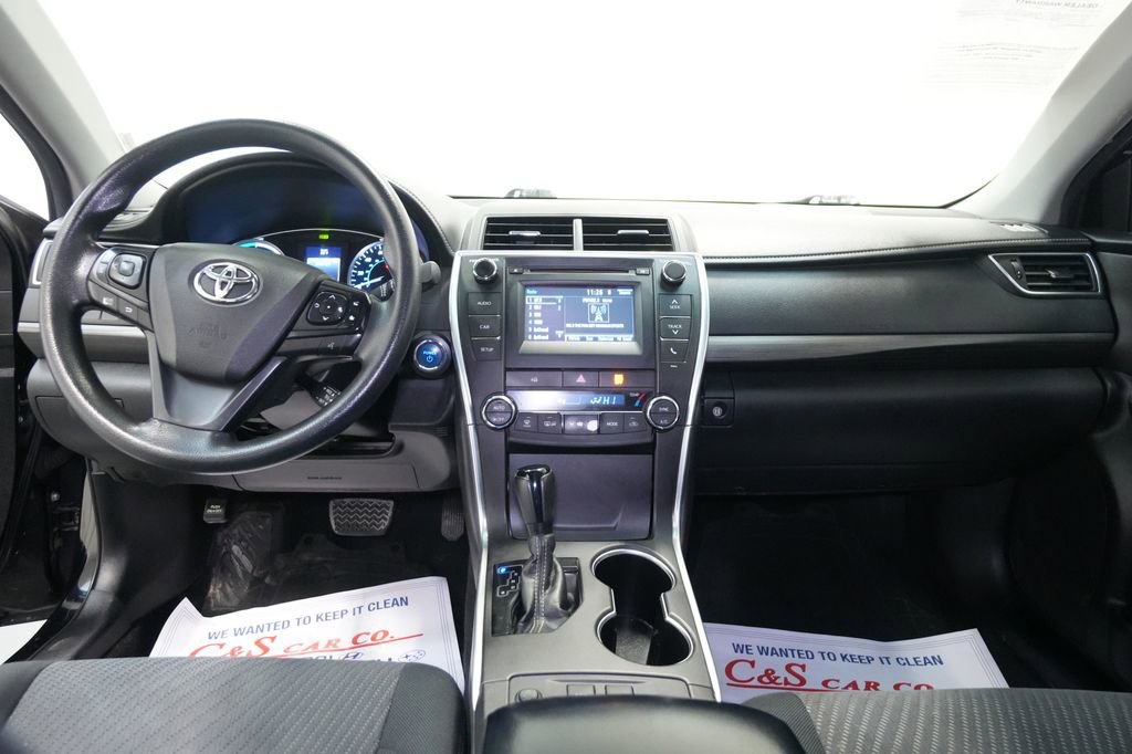 Used 2017 Toyota Camry LE FWD image 26