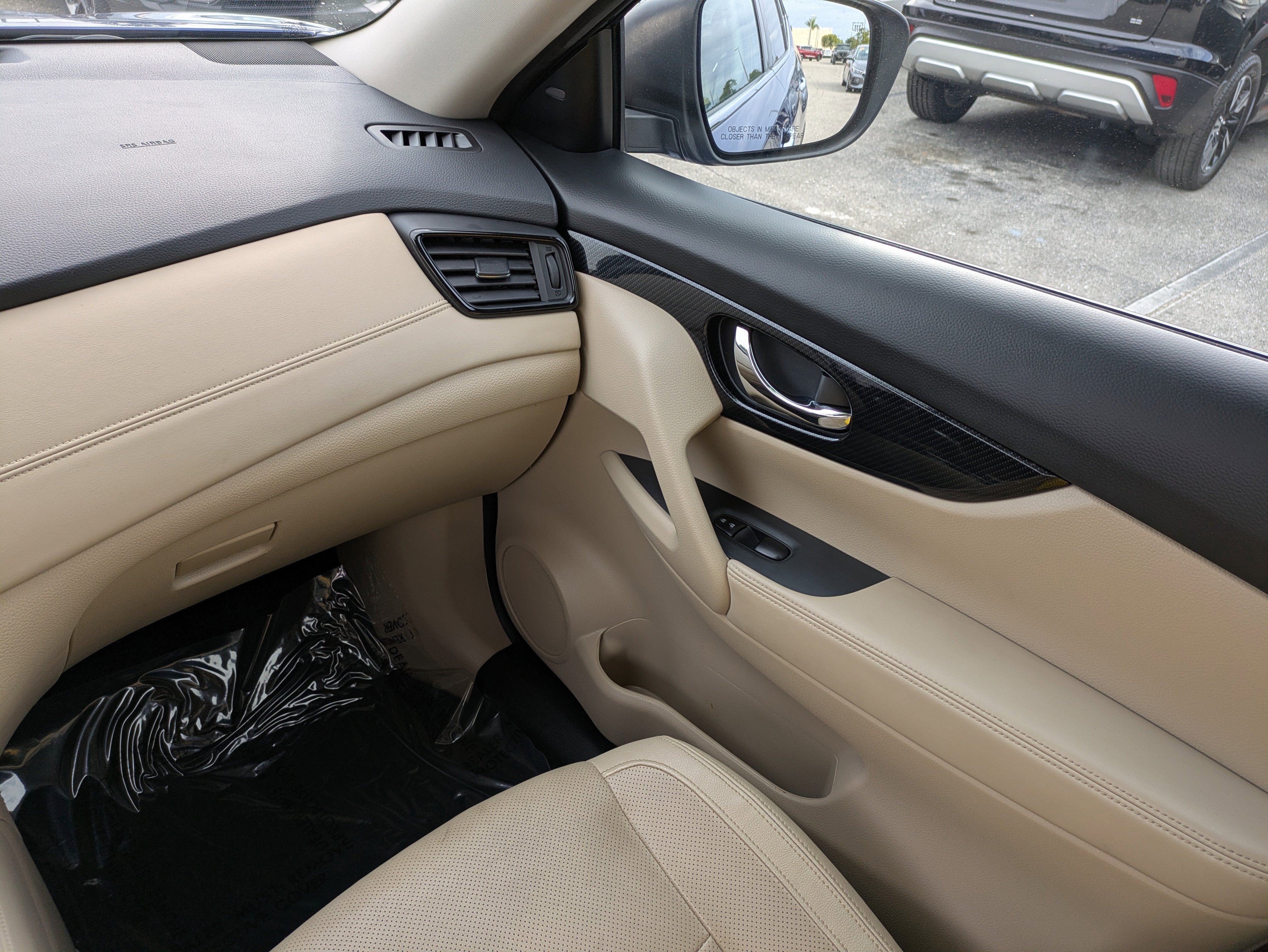 Used 2020 Nissan Rogue SL w/ Premium Package image 18