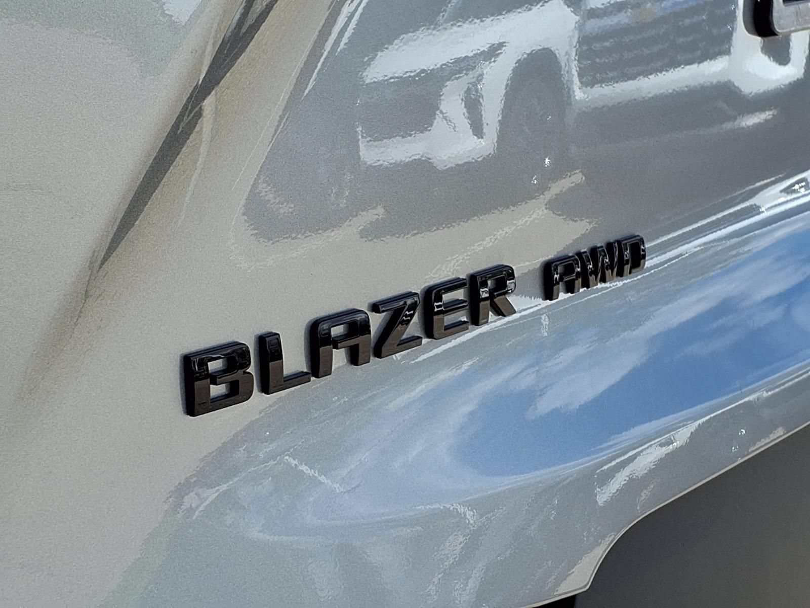 New 2026 Chevrolet Blazer LT w/ Convenience Package AWD/4WD image 8