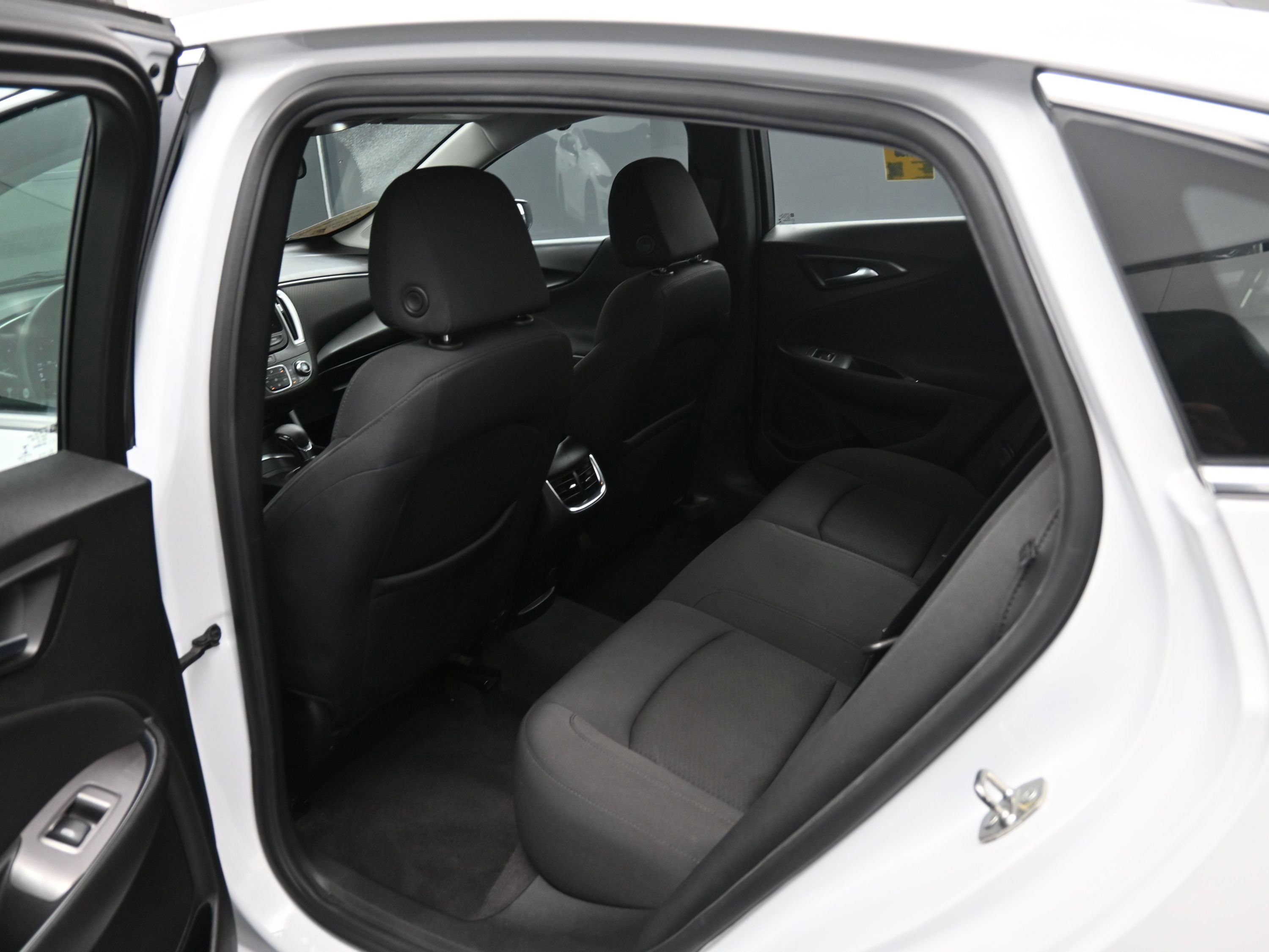 Used 2022 Chevrolet Malibu LT image 23