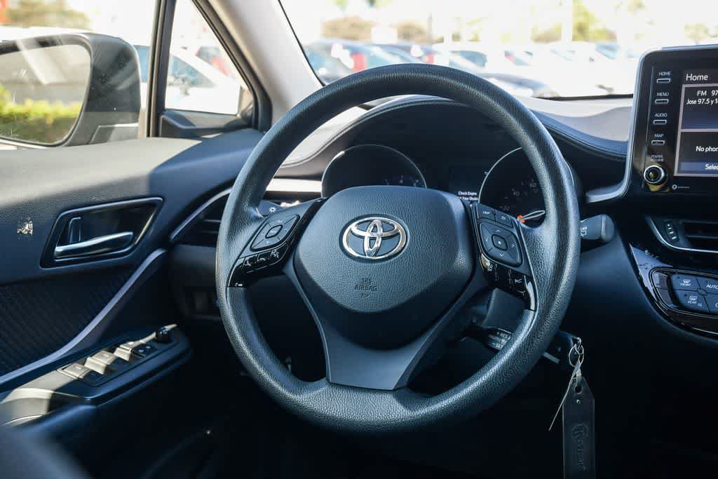 Used 2021 Toyota C-HR LE FWD image 12
