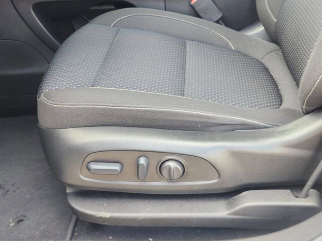 Used 2023 GMC Acadia SLE w/ Driver Convenience Package image 25