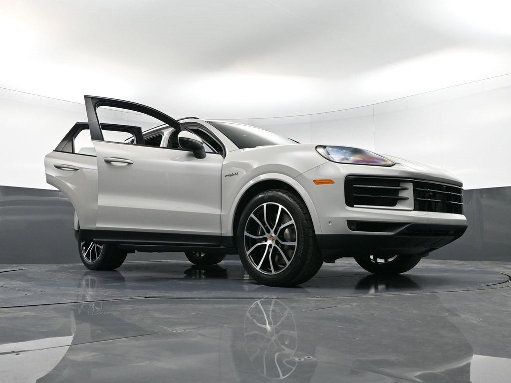 New 2026 Porsche Cayenne E-Hybrid image 38