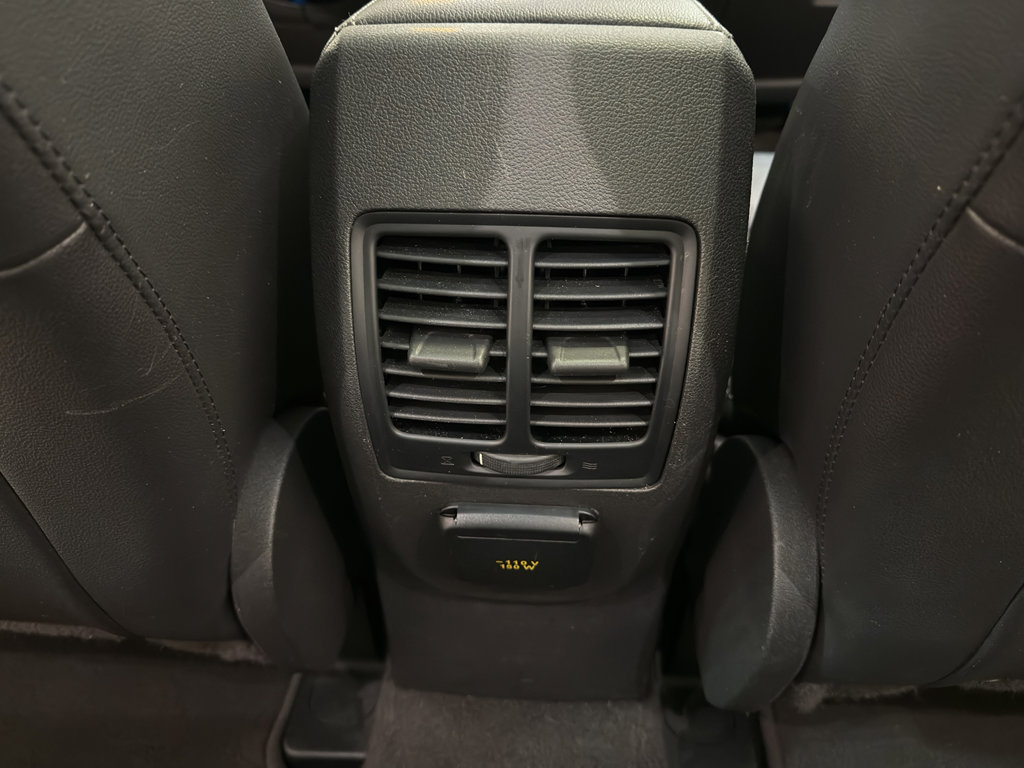 Used 2018 Ford Escape Titanium image 28