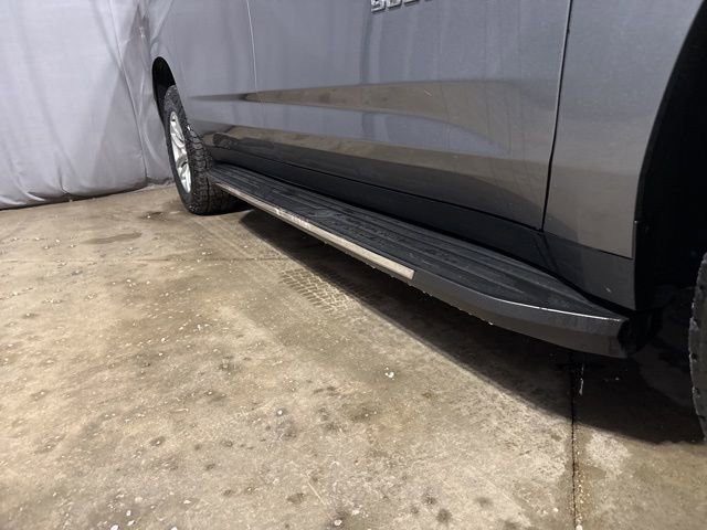 Used 2021 Chevrolet Suburban LT AWD/4WD image 15