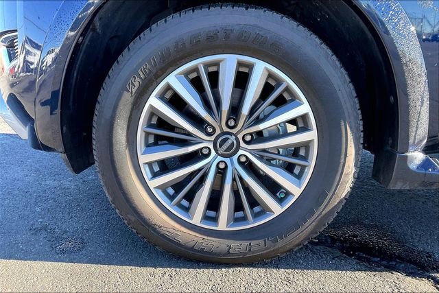 Used 2024 Nissan Armada SL w/ Captain's Chairs Package image 8