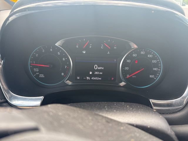 Used 2023 Chevrolet Traverse LT image 28