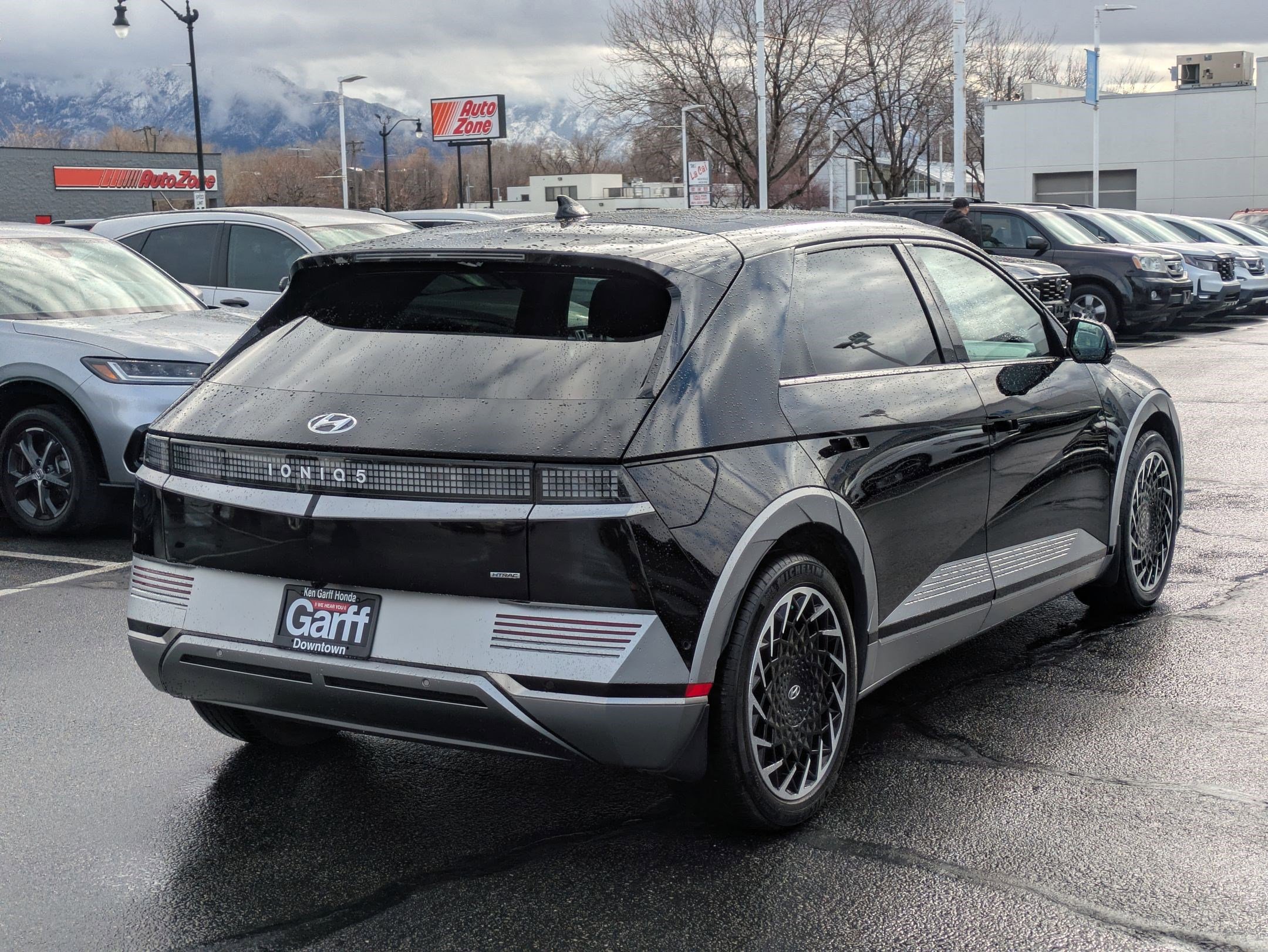 Used 2023 Hyundai Ioniq 5 Limited image 3