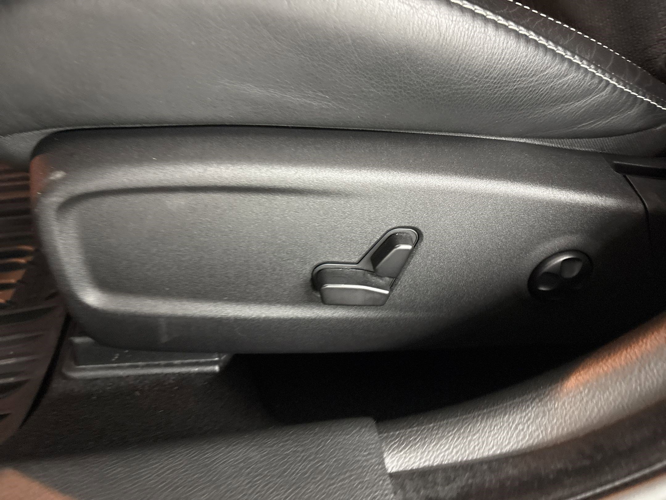 Used 2023 Dodge Charger SRT Hellcat w/ Harman/Kardon Audio Group image 14