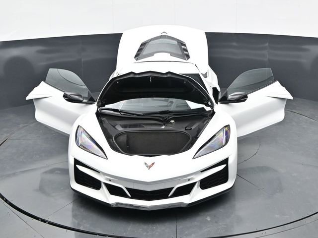 Used 2024 Chevrolet Corvette Z06 w/ Stealth Interior Trim Package RWD image 30