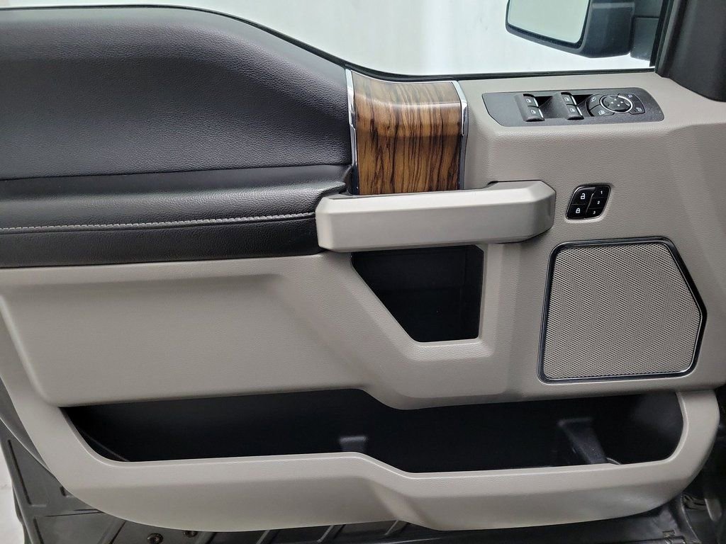 Used 2019 Ford F150 Lariat image 15