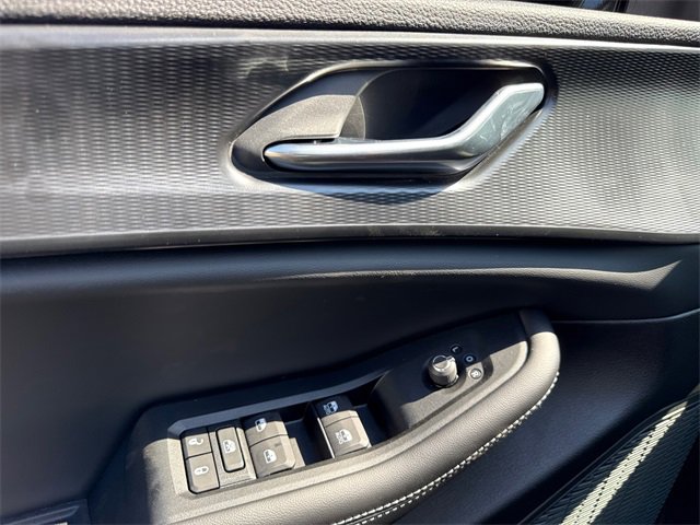 New 2025 Jeep Grand Cherokee L Altitude image 12