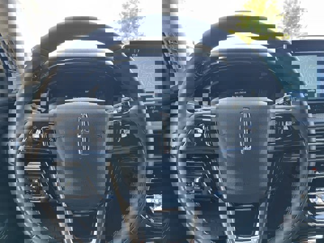 Used 2025 Lincoln Corsair FWD image 29