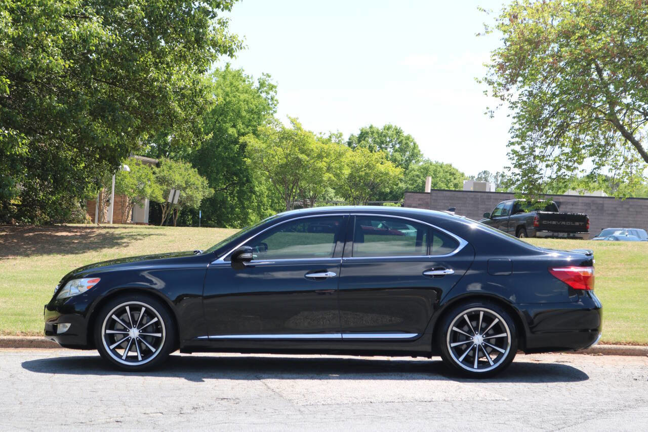 Used 2010 Lexus LS 460 RWD image 9