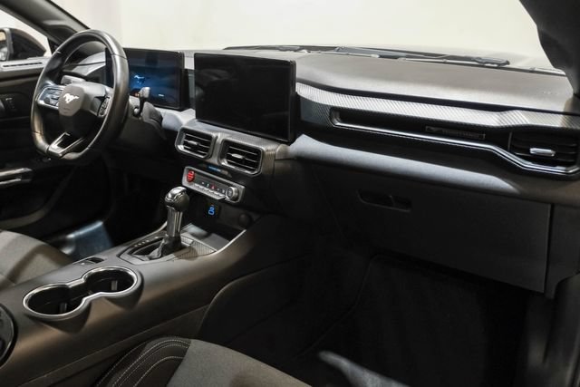 Used 2024 Ford Mustang GT RWD image 15