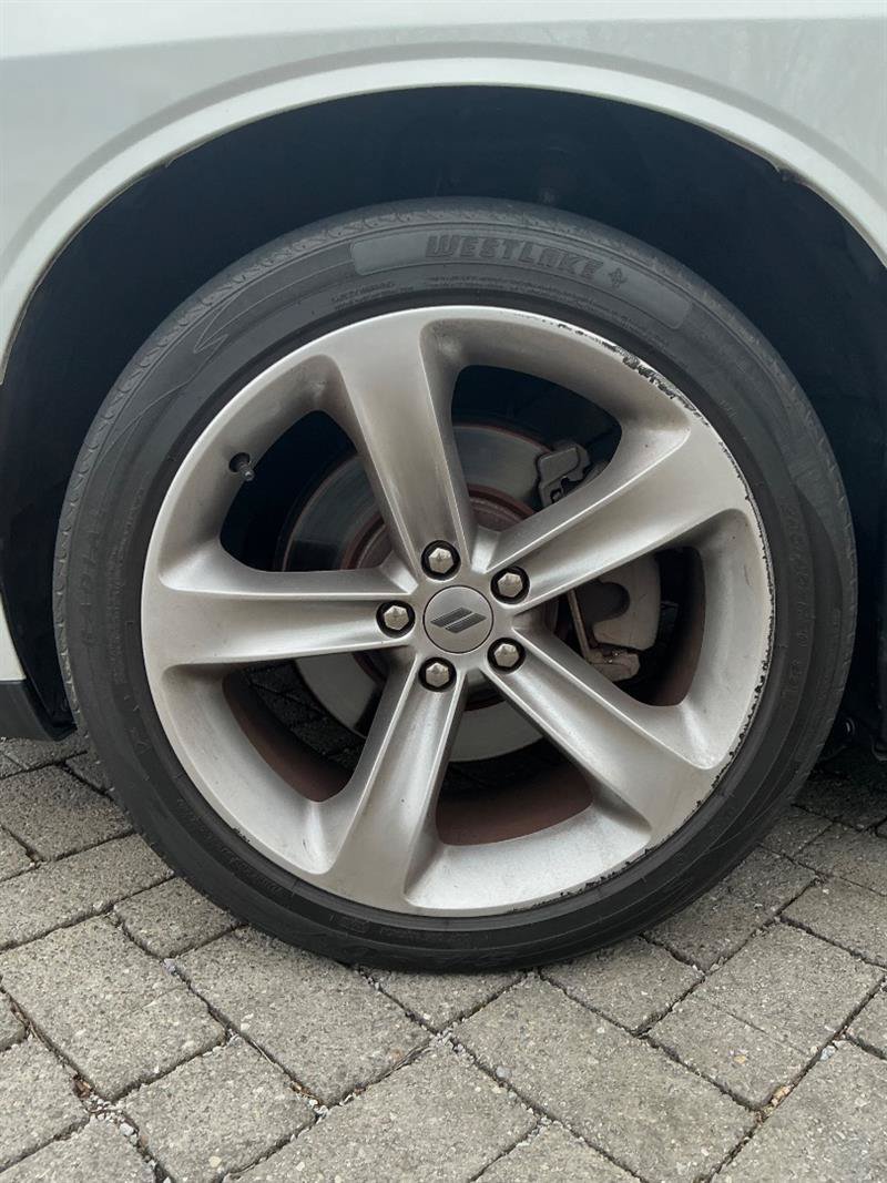 Used 2018 Dodge Challenger R/T RWD image 9