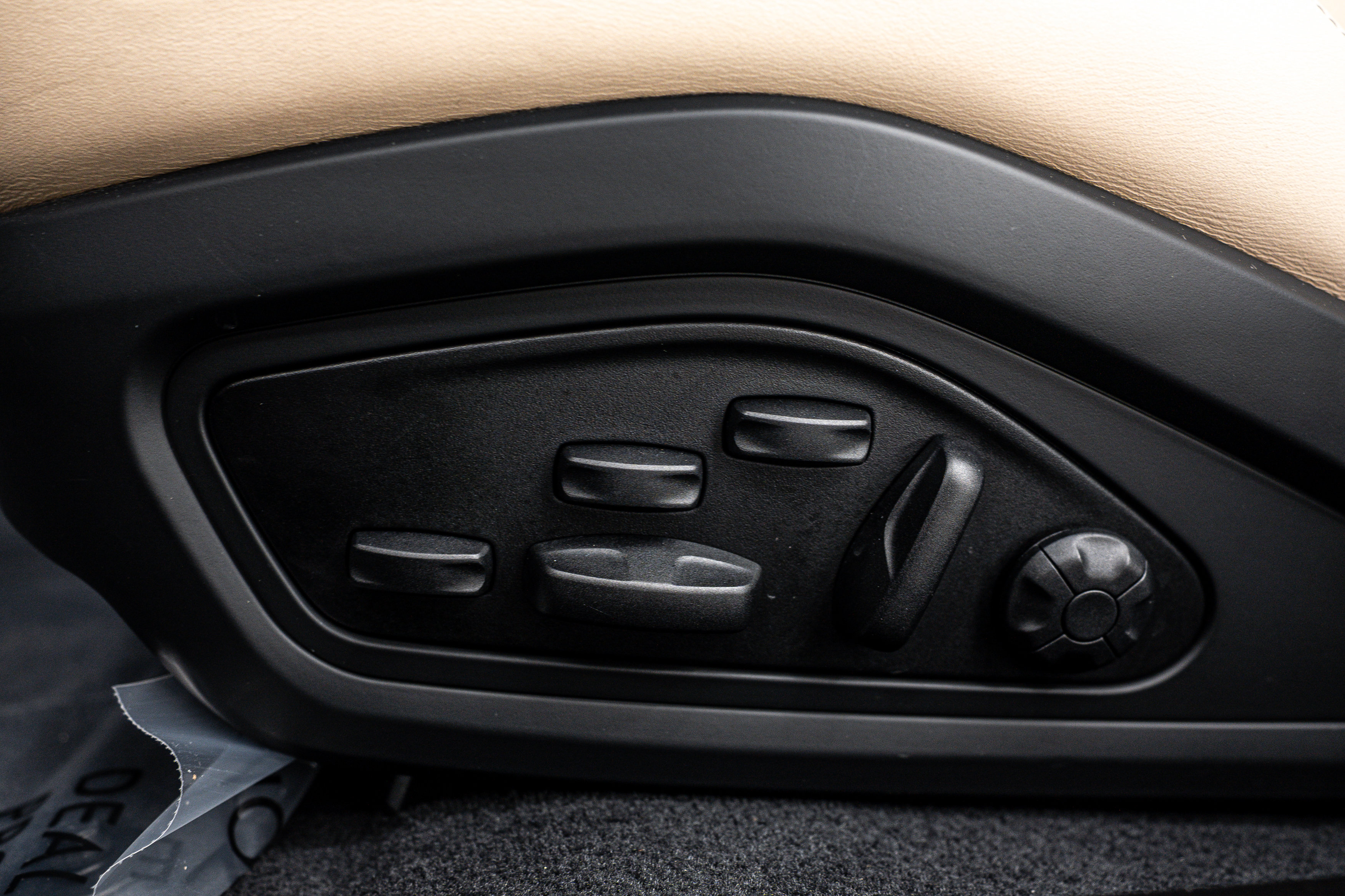 Certified 2022 Porsche Taycan GTS AWD/4WD image 27