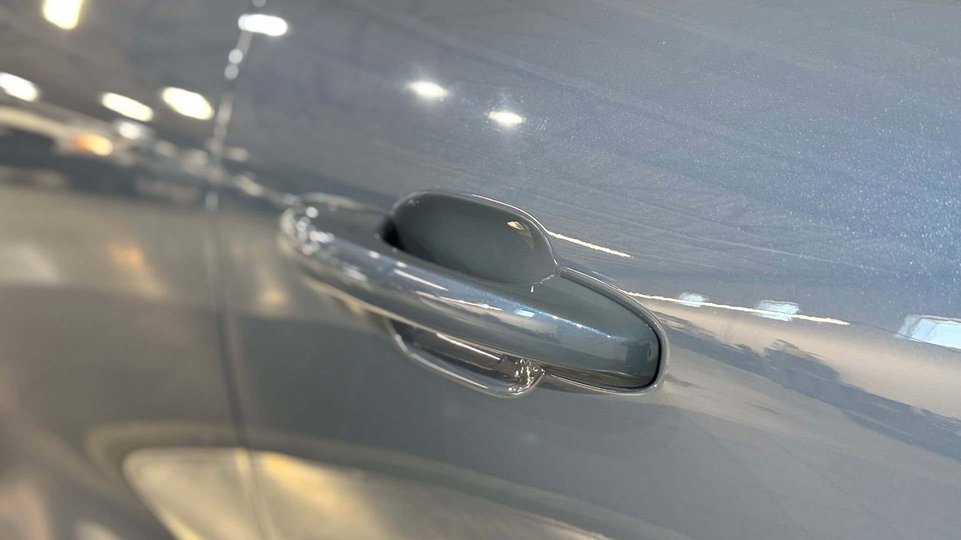 Used 2025 Ford Escape Active image 14