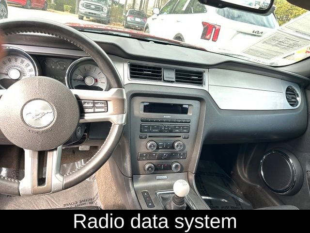 Used 2012 Ford Mustang Premium image 11