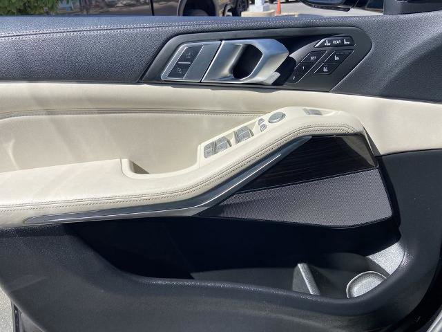 Used 2020 BMW X7 xDrive40i w/ Premium Package image 18