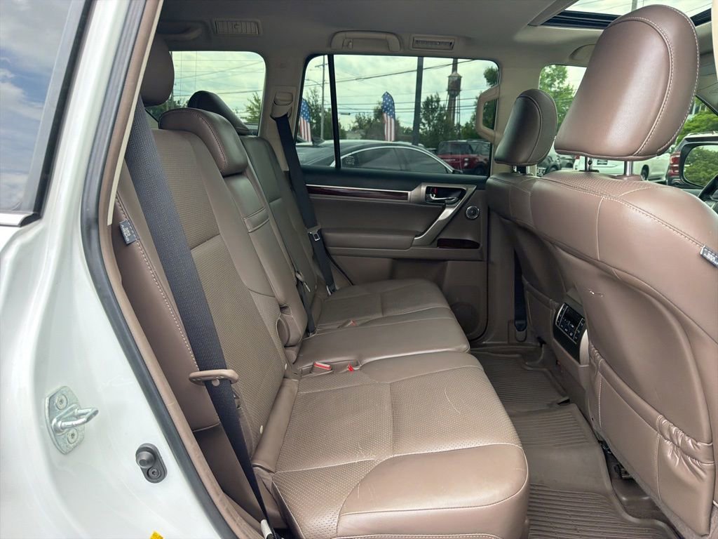 Used 2018 Lexus GX 460 Luxury w/ Preferred Accessory Package AWD/4WD image 26
