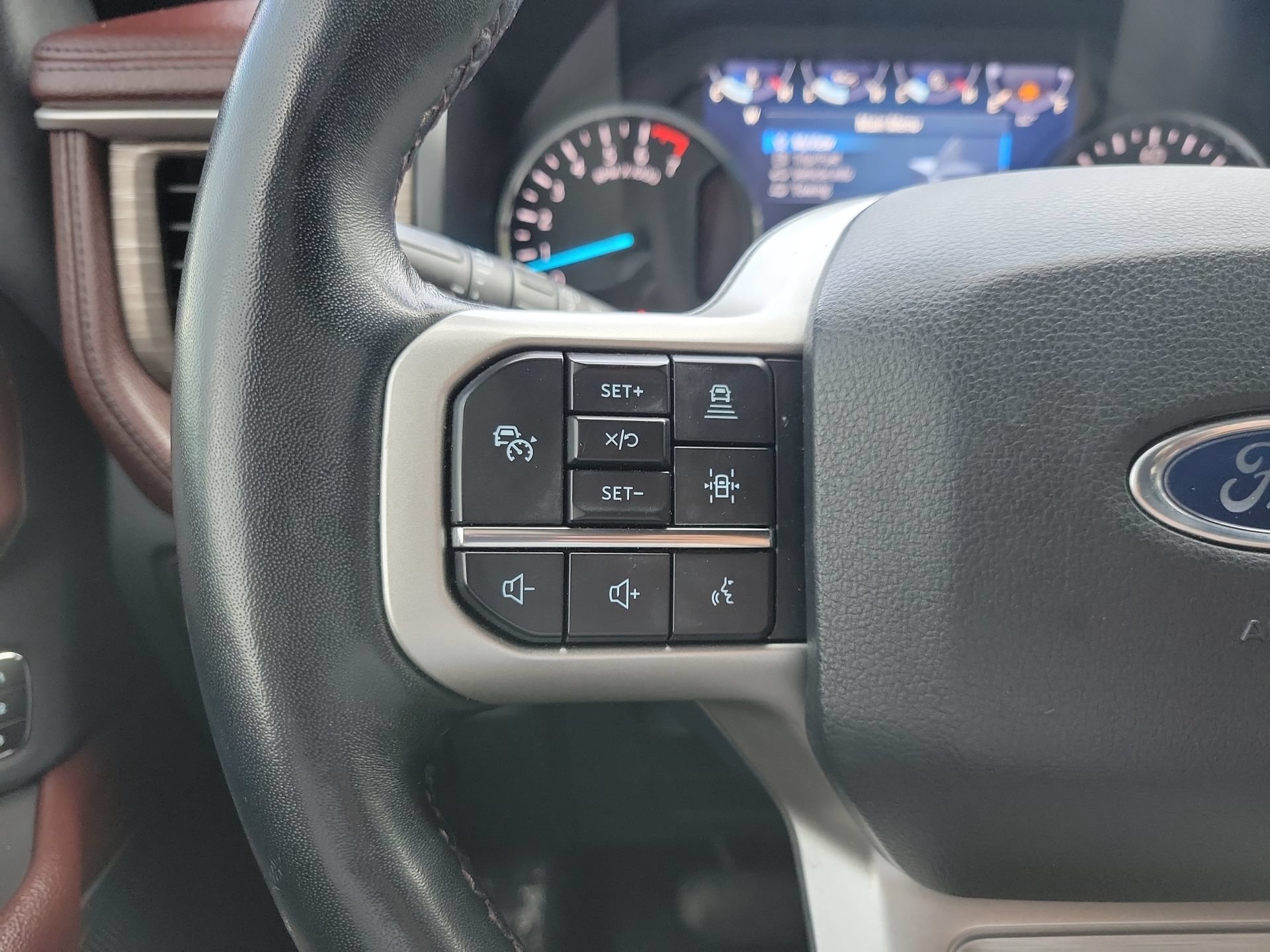 Used 2022 Ford Expedition Max Limited RWD image 28