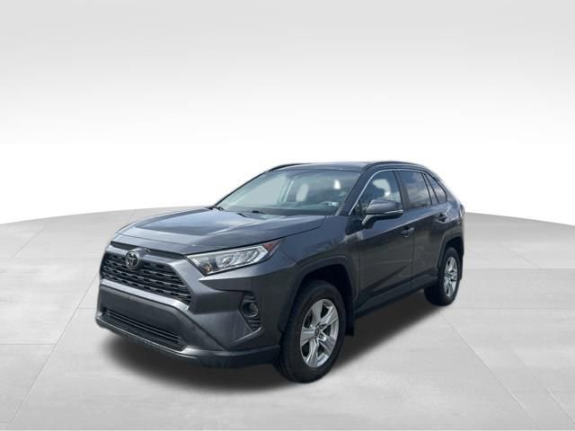 Used 2021 Toyota RAV4 XLE w/ Convenience Package image 31