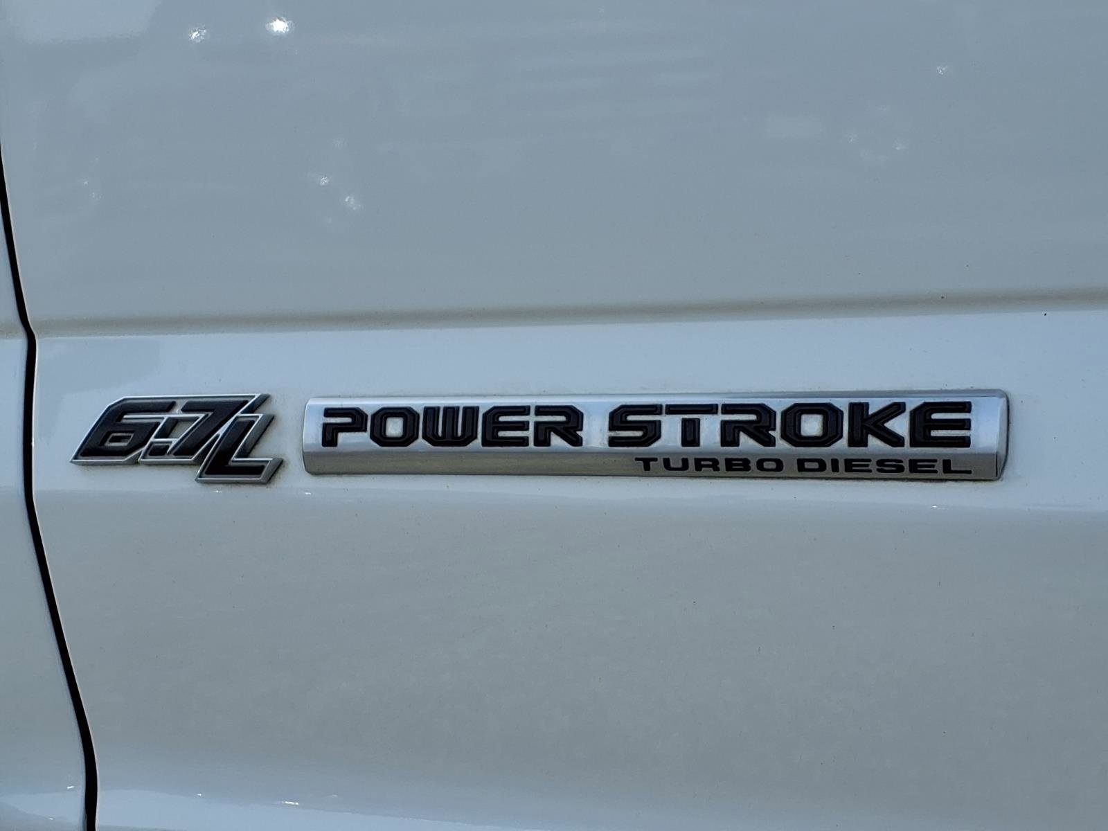 Certified 2022 Ford F250 Lariat w/ Tremor Off-Road Package AWD/4WD image 7