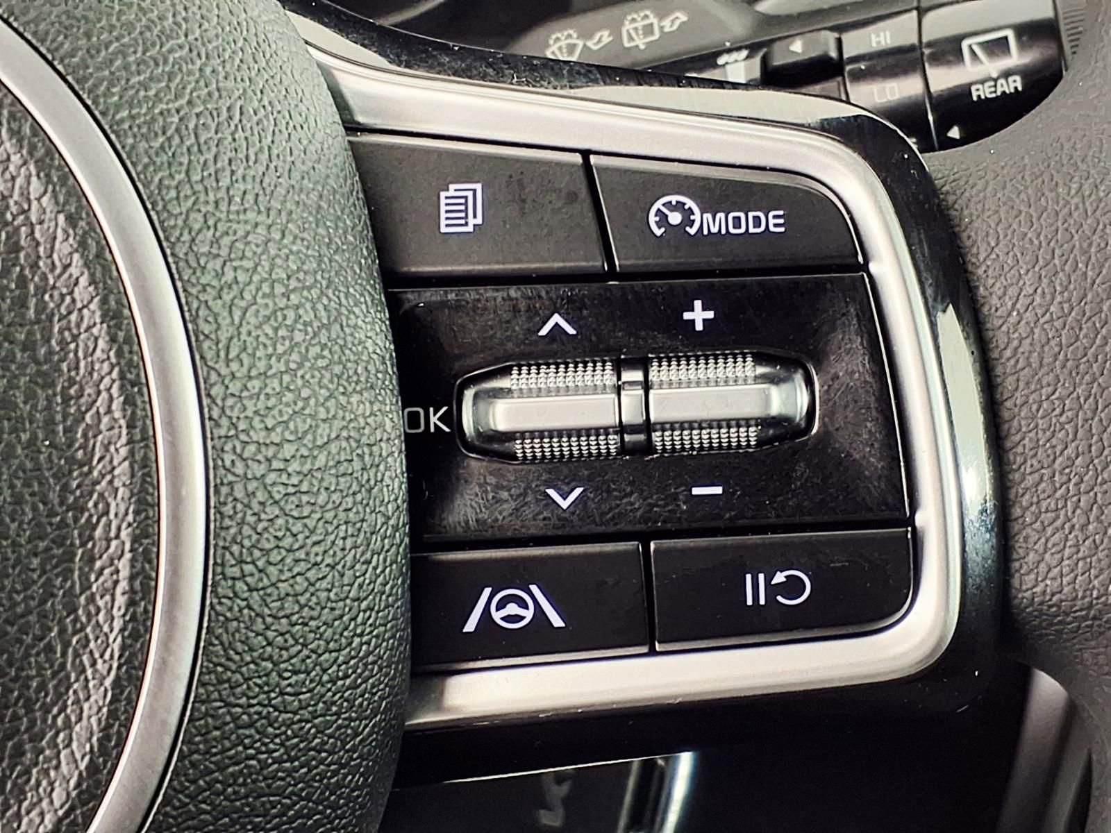 Used 2022 Kia Sorento LX FWD image 18