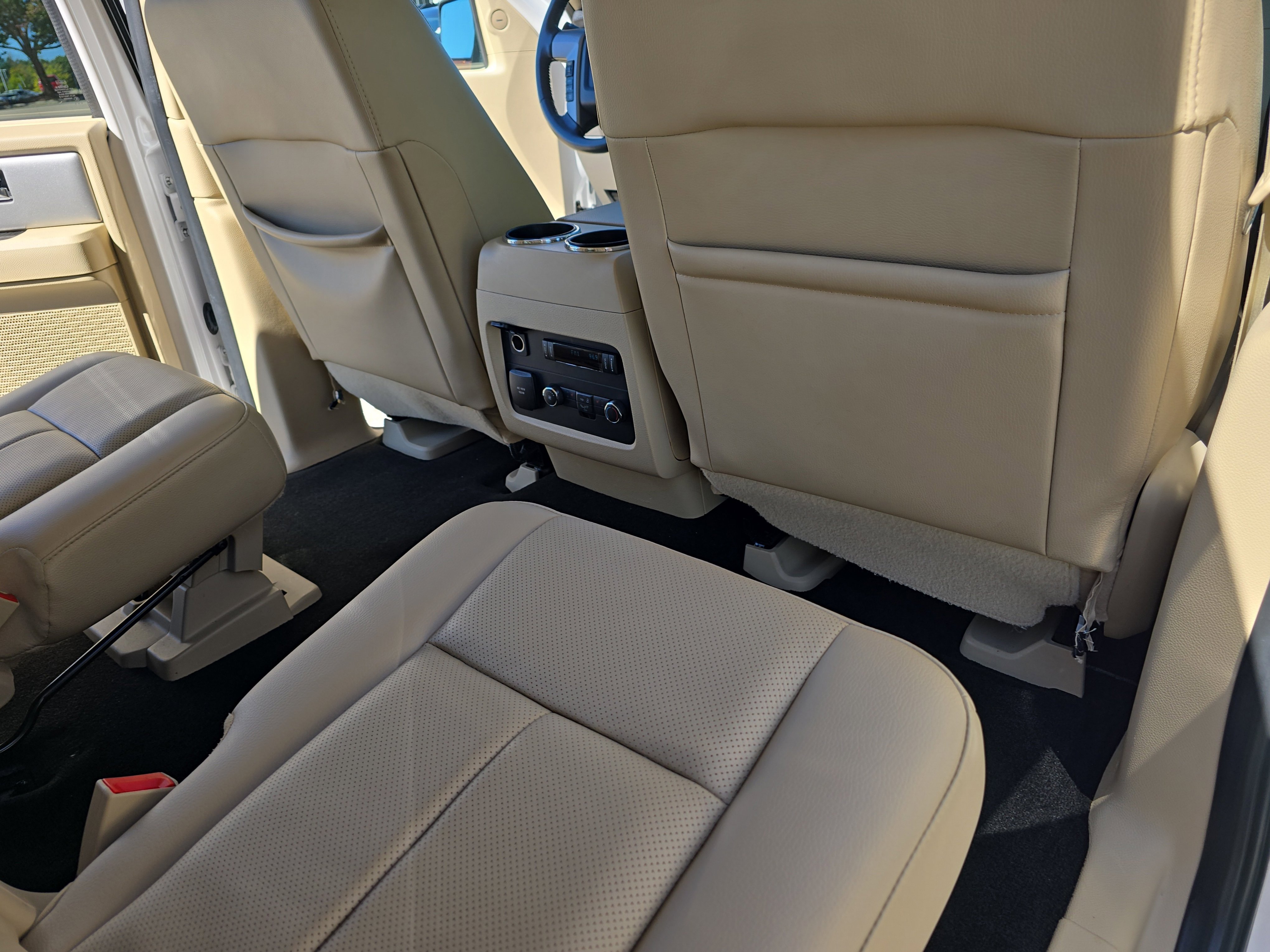 Used 2017 Ford Expedition Limited w/ Equipment Group 301A image 12