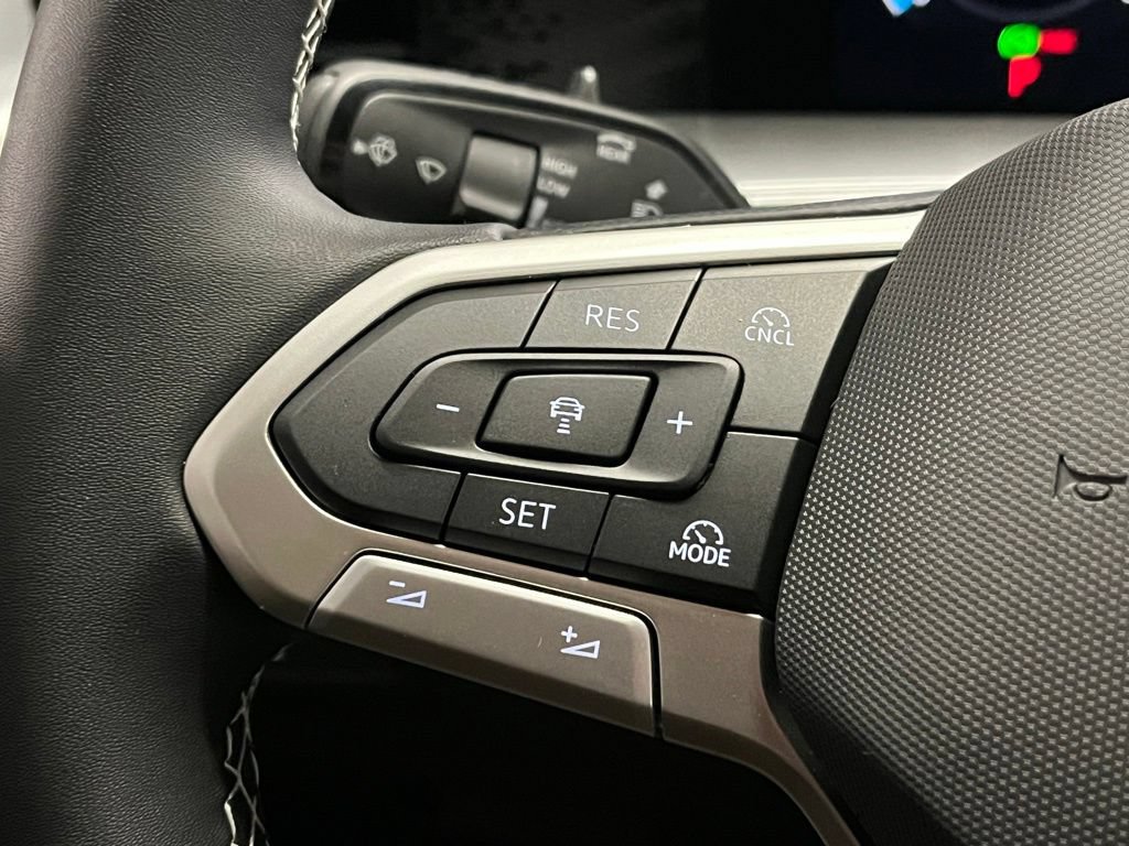 New 2026 Volkswagen Tiguan SE AWD/4WD image 25