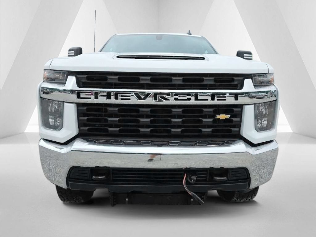 Used 2020 Chevrolet Silverado 3500 LT AWD/4WD image 2
