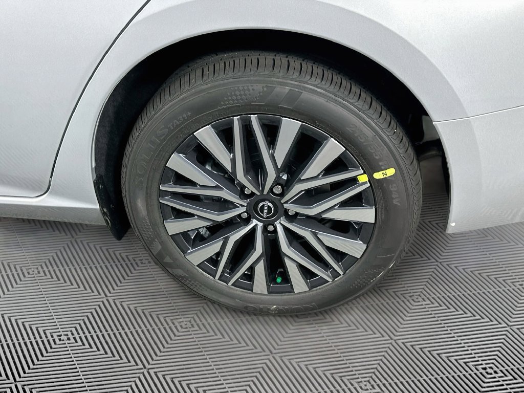 New 2026 Nissan Altima 2.5 SV AWD/4WD image 36