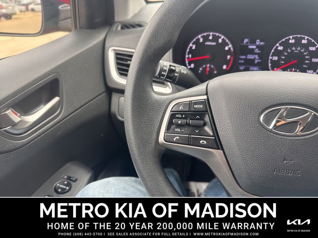 Used 2022 Hyundai Accent SEL image 19