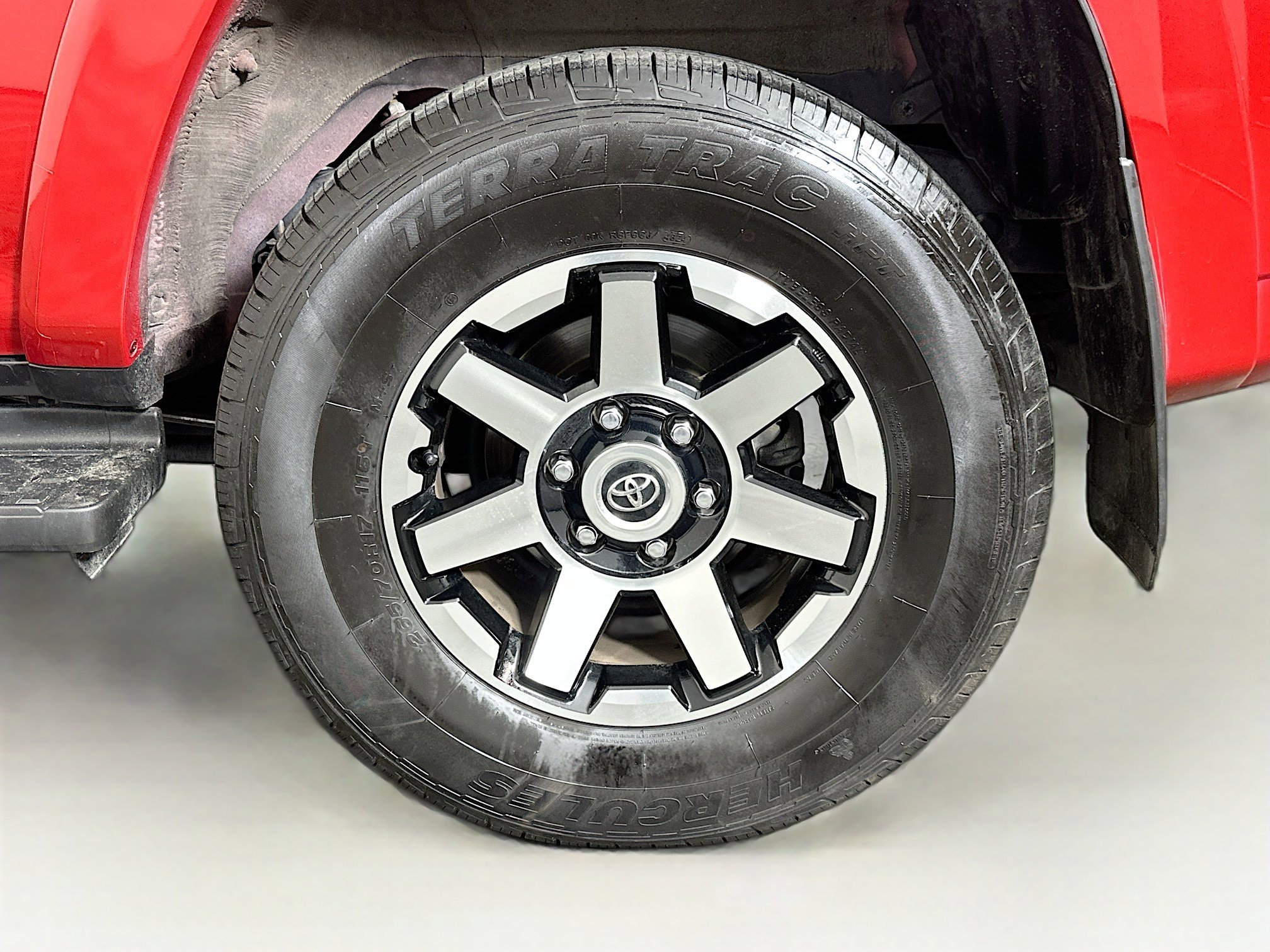 Used 2024 Toyota 4Runner TRD Off-Road Premium image 11