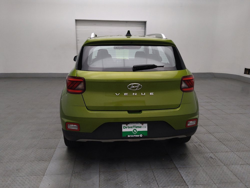 Used 2022 Hyundai Venue SEL FWD image 6