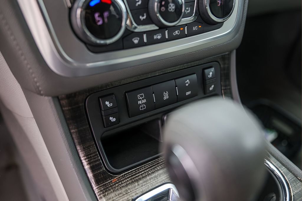 Used 2017 GMC Acadia Limited SLT image 17