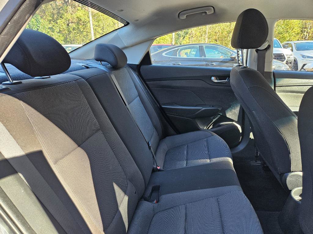 Used 2020 Hyundai Accent SE image 27