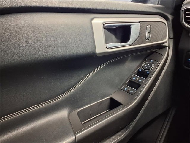 Certified 2020 Ford Explorer XLT w/ Equipment Group 202A image 18
